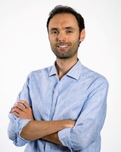 Uomo single, educato, sorridente, Club di Più