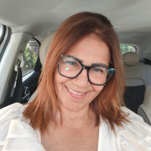 Donna single, dolce, tranquilla, Club di Più
