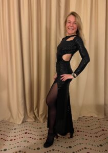 Donna di bella presenza, Club di Più