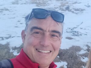Uomo gratificato, Club di Più