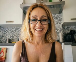 Donna libera da molto tempo, Club di Più