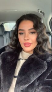 Ragazza single, curata, Club di Più