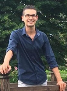 Uomo tranquillo, single, Club di Più