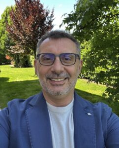 Incontra Marco persona stabile e presente - Club di Più